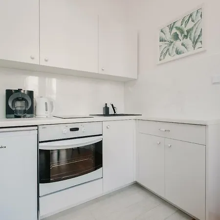 Plac Konstytucji By Bookinghost *