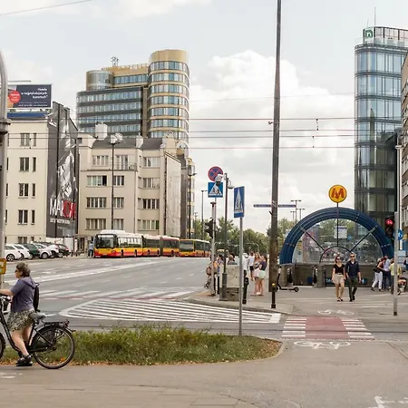 Daire Plac Konstytucji By Bookinghost *