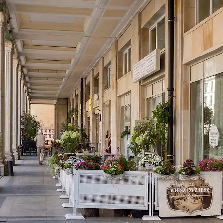 Plac Konstytucji By Bookinghost * Varsovie