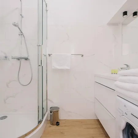 Appartement Plac Konstytucji By Bookinghost *