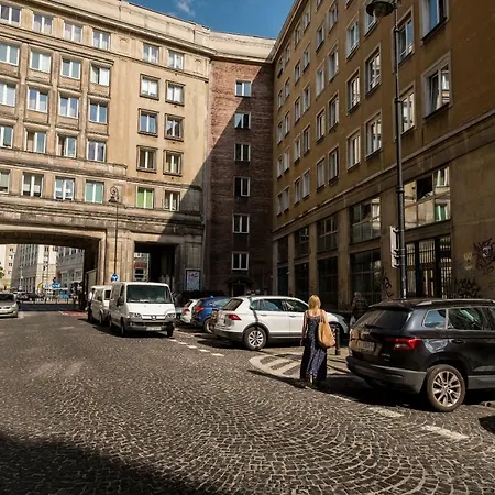 Plac Konstytucji By Bookinghost *